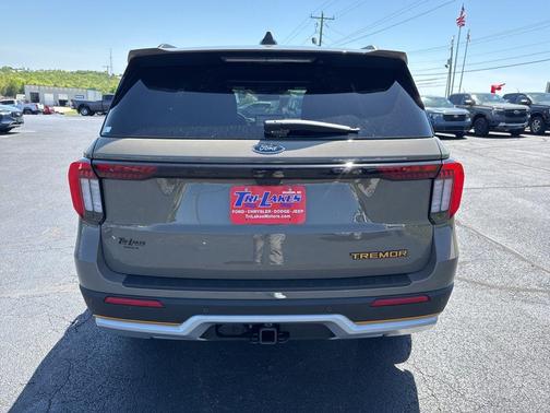 Marsh Gray 2026 Ford Explorer Tremor
