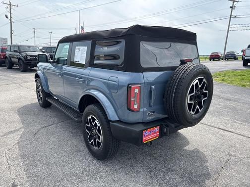 2023 Ford Bronco Outer Banks