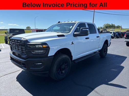 Bright White Clearcoat 2025 RAM 2500 Tradesman Crew Cab 4x4 6'4' Box