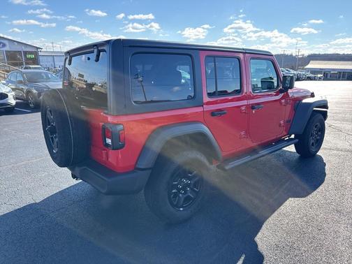 2025 Jeep Wrangler Sport