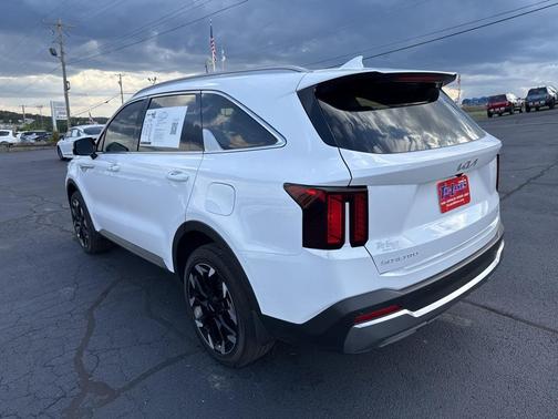 2025 Kia Sorento EX