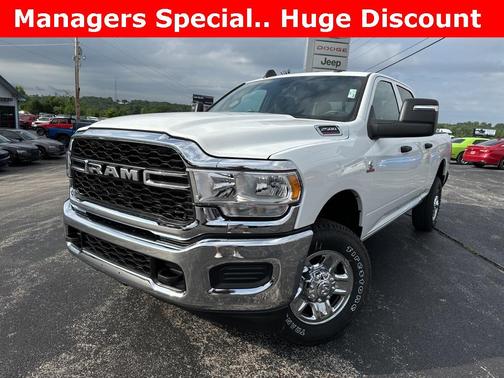 2024 RAM 2500 Tradesman Crew Cab 4x4 6'4' Box