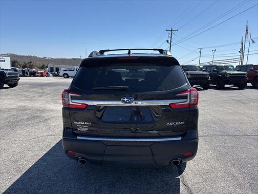 2023 Subaru Ascent Premium 8-Passenger