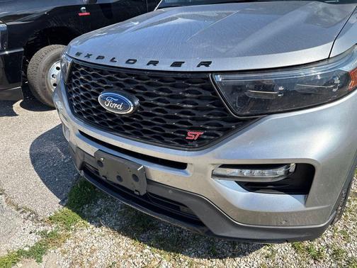 Iconic Silver Metallic 2020 Ford Explorer ST