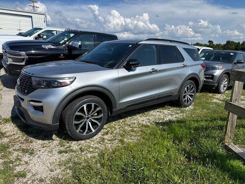 Iconic Silver Metallic 2020 Ford Explorer ST