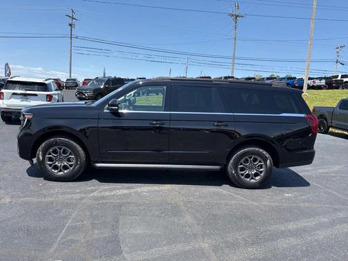 AGATE BLACK METALLIC 2026 Ford Expedition Max Active 4x4