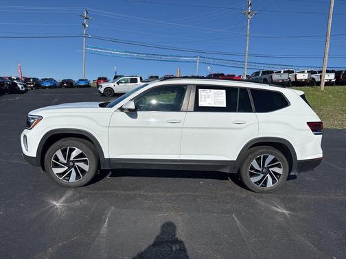 2025 Volkswagen Atlas 2.0T SE w/Technology