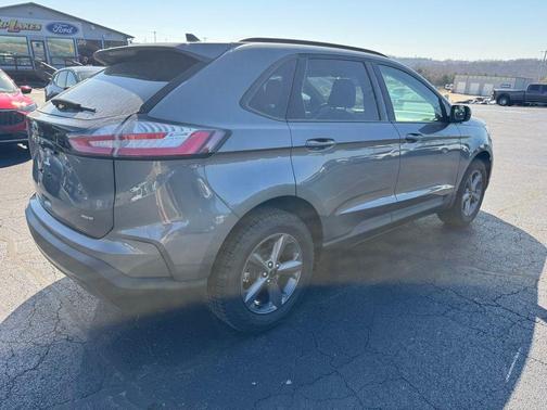 CARBONIZED GRAY 2023 Ford Edge SEL