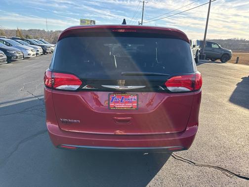 2026 Chrysler Voyager LX