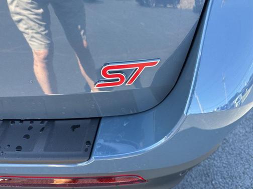 Vapor Blue Metallic 2026 Ford Explorer ST