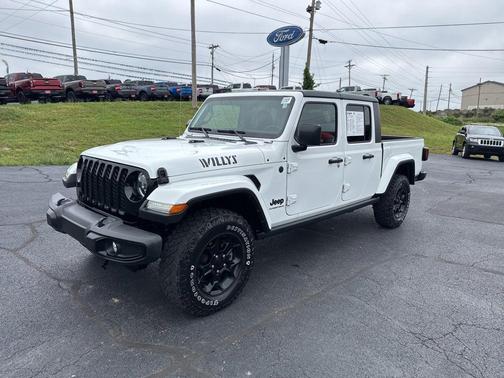 Bright White Clearcoat 2023 Jeep Gladiator Willys 4x4