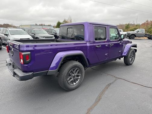 2026 Jeep Gladiator Sport S