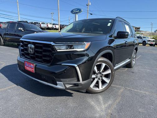 Crystal Black Pearl 2025 Honda Pilot Elite