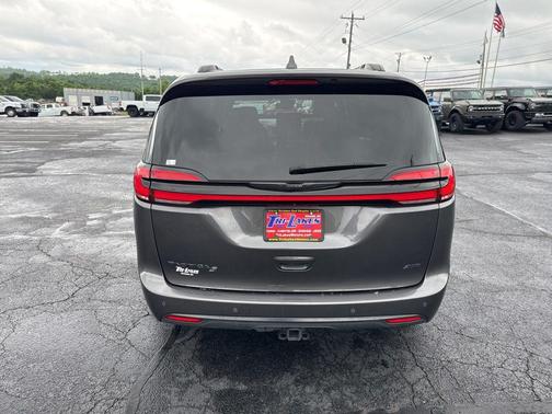 Granite Crystal Metallic Clearcoat 2021 Chrysler Pacifica Touring L