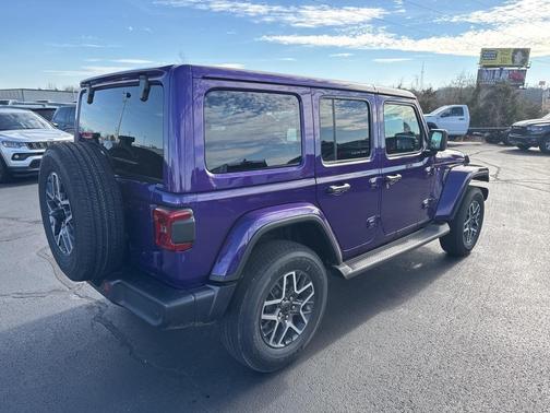 2026 Jeep Wrangler 4-Door Sahara 4x4