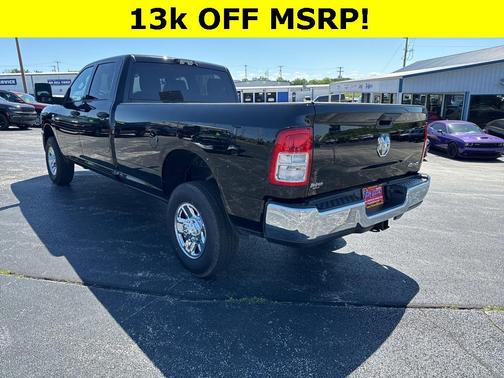 2024 RAM 2500 Tradesman Crew Cab 4x4 8' Box