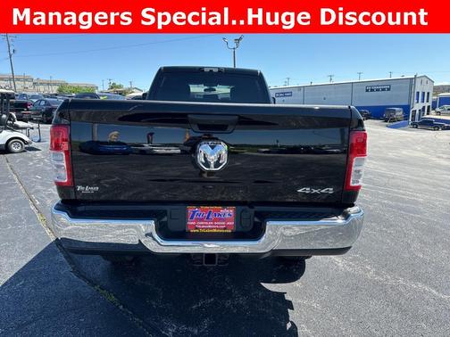 2024 RAM 2500 Tradesman Crew Cab 4x4 8' Box