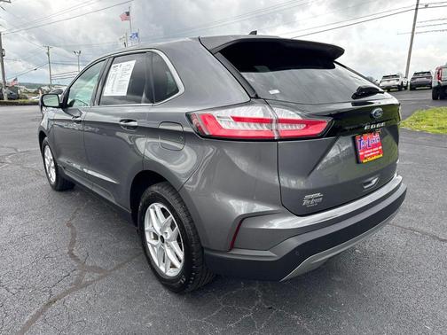 Carbonized Gray Metallic 2024 Ford Edge SEL