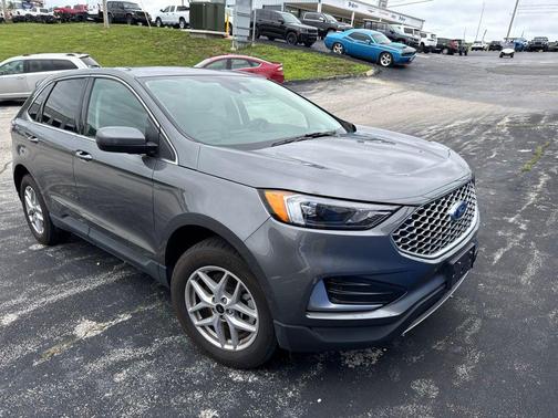 Carbonized Gray Metallic 2024 Ford Edge SEL