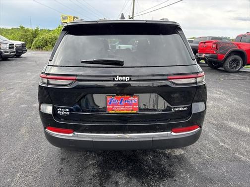 2025 Jeep Grand Cherokee Laredo