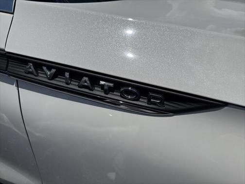 2022 Lincoln Aviator Reserve AWD