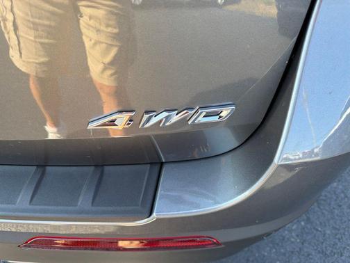 Carbonized Gray Metallic 2026 Ford Explorer Active