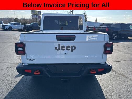 Bright White Clearcoat 2026 Jeep Gladiator Mojave 4x4