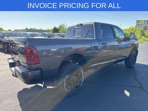 Granite Crystal Metallic Clearcoat 2026 RAM 2500 Laramie Crew Cab 4x4 6'4' Box