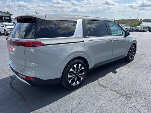 2022 Kia Carnival EX