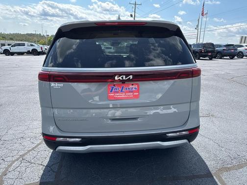 2022 Kia Carnival EX