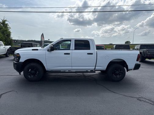 2025 RAM 3500 Tradesman Crew Cab 4x4 6'4' Box
