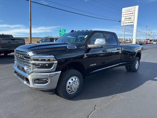 2026 RAM 3500 Laramie Crew Cab 4x4 8' Box