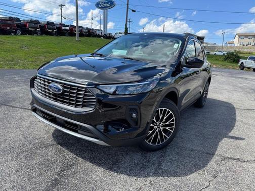 2025 Ford Escape PHEV SE