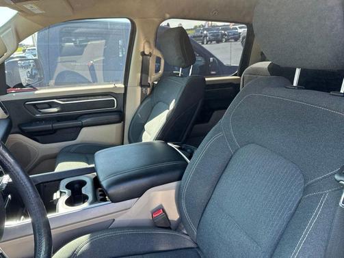 Delmonico Red Pearlcoat 2019 RAM 1500 Big Horn