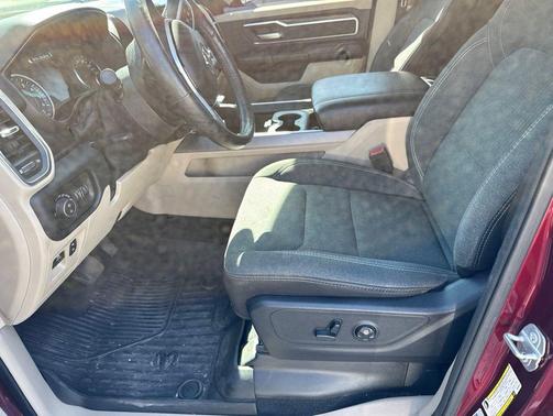 Delmonico Red Pearlcoat 2019 RAM 1500 Big Horn