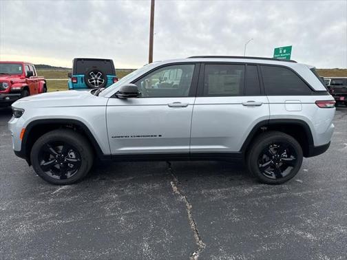 2025 Jeep Grand Cherokee Altitude