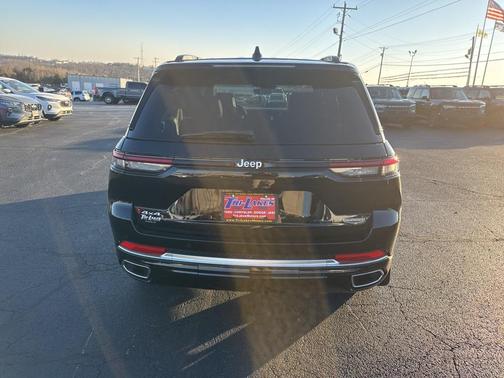 2025 Jeep Grand Cherokee Summit