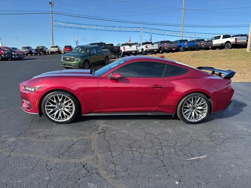 2025 Ford Mustang EcoBoost Premium