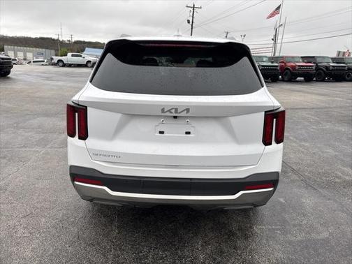 2024 Kia Sorento S
