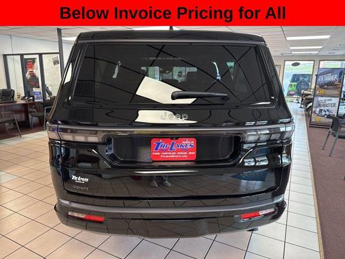 High Gloss Black 2026 Jeep Grand Wagoneer L Limited Reserve 4x4