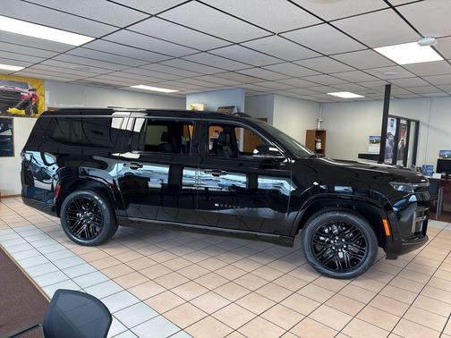 High Gloss Black 2026 Jeep Grand Wagoneer L Limited Reserve 4x4