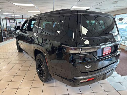 High Gloss Black 2026 Jeep Grand Wagoneer L Limited Reserve 4x4