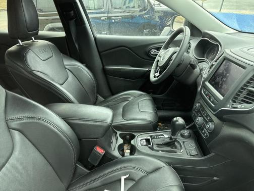 2023 Jeep Cherokee Altitude