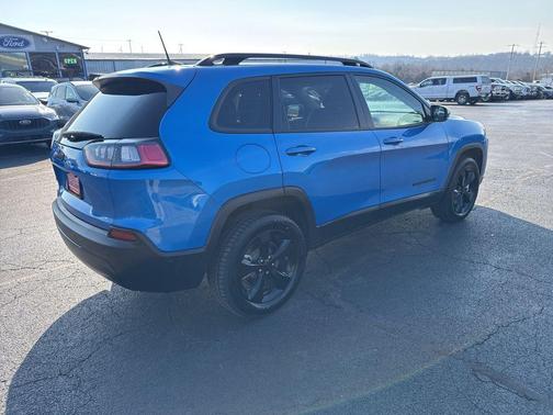 2023 Jeep Cherokee Altitude