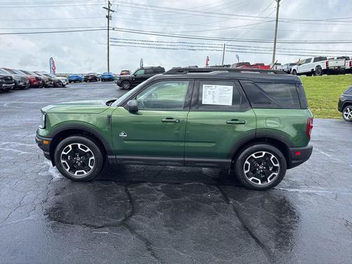 ERUPTION GREEN METALLIC 2024 Ford Bronco Sport Outer Banks