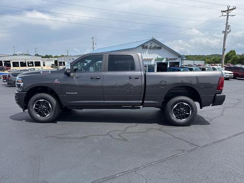 2025 RAM 3500 Laramie Crew Cab 4x4 6'4' Box