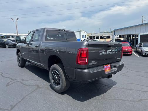 2025 RAM 3500 Laramie Crew Cab 4x4 6'4' Box