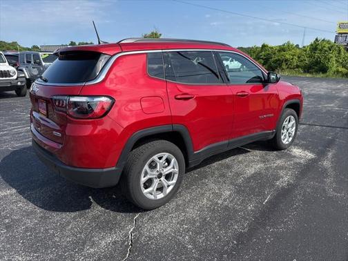 2025 Jeep Compass Latitude