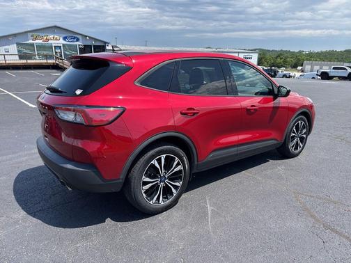 RAPID RED MET TINTED CC 2022 Ford Escape SE