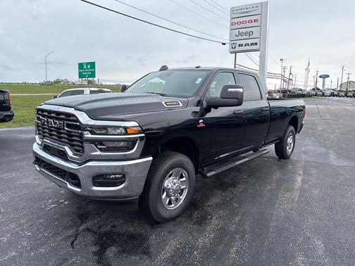 2025 RAM 3500 Tradesman Crew Cab 4x4 8' Box